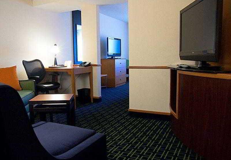 Hotel Fairfield & Tampa Fairgrounds/casino Orient Park