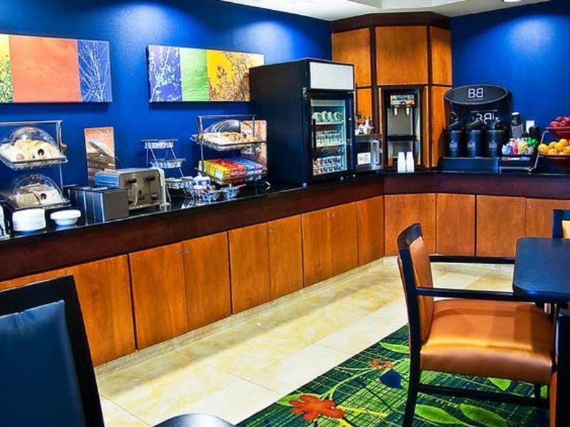 Hotel Fairfield & Tampa Fairgrounds/casino