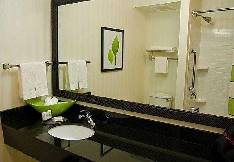 Hotel Fairfield & Tampa Fairgrounds/casino Orient Park