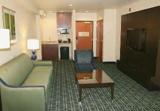 Hotel Fairfield & Tampa Fairgrounds/casino Orient Park